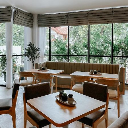 Casa Calma Hotel Jakarta Exterior photo